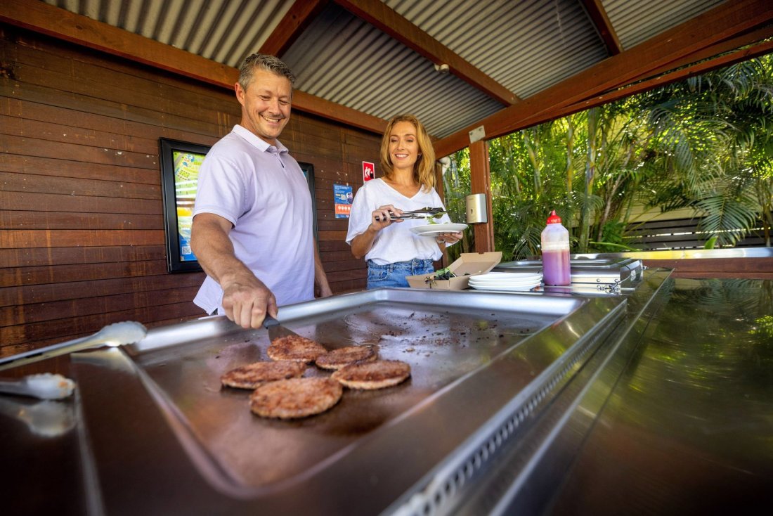 7. BBQ dad burgers 2026 07 21 033928 cgyq