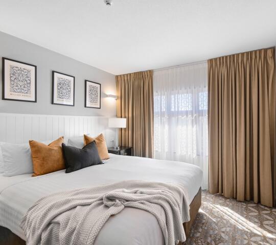 Scenic Hotel Cotswold Executive One Bedroom Suite King Bed 2000x1335