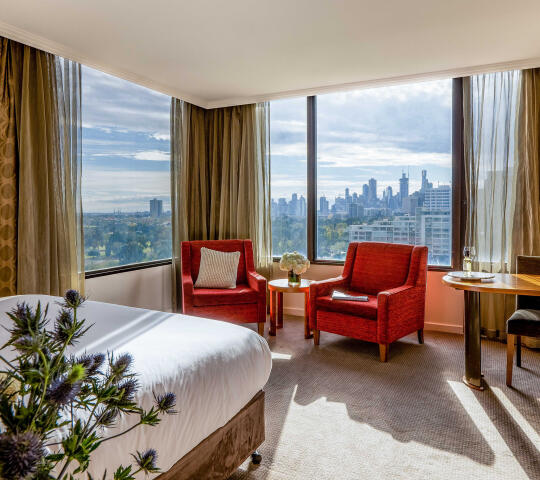 View Melbourne Deluxe City View King 3